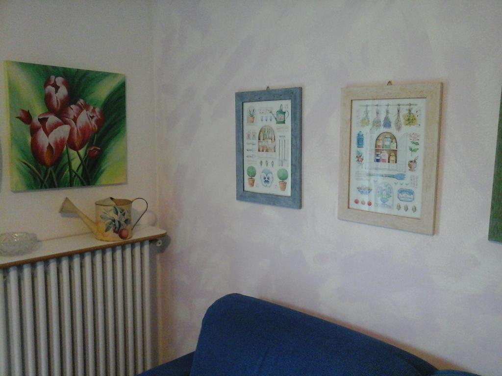 La Casa Di Ortensia Parma Szoba fotó